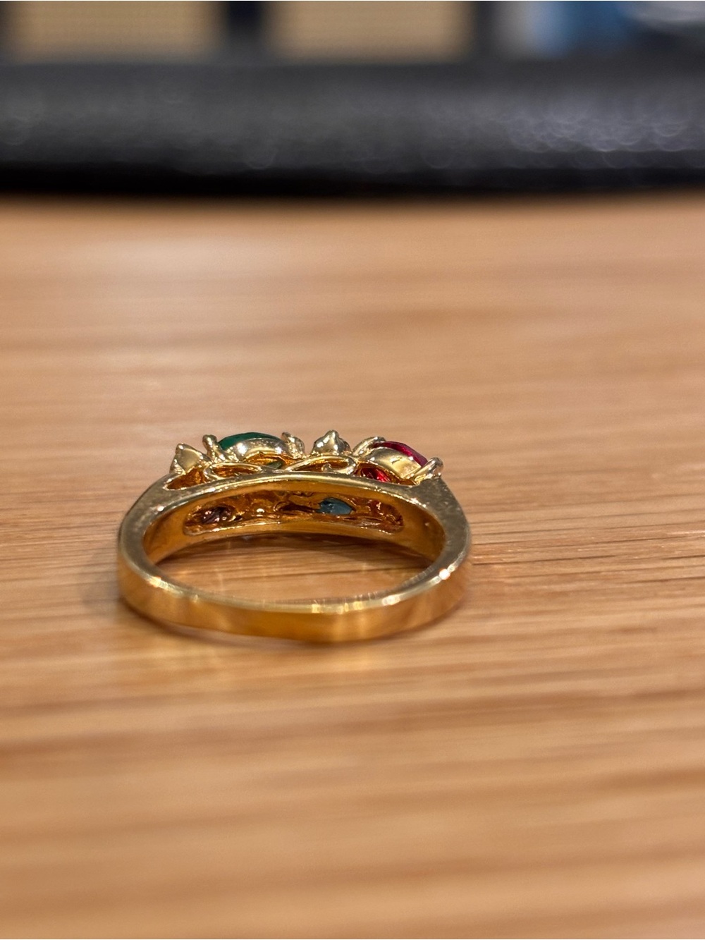 Gold plated vintage rings with gem stones - Picture 5 of 6